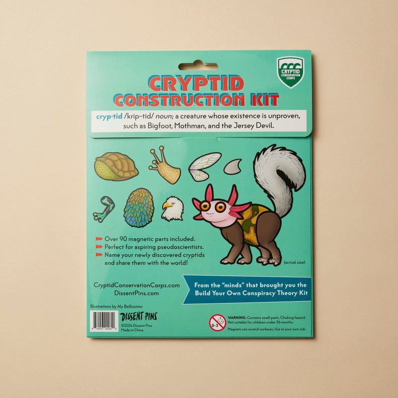 CryptidConstructionKit back onbeige