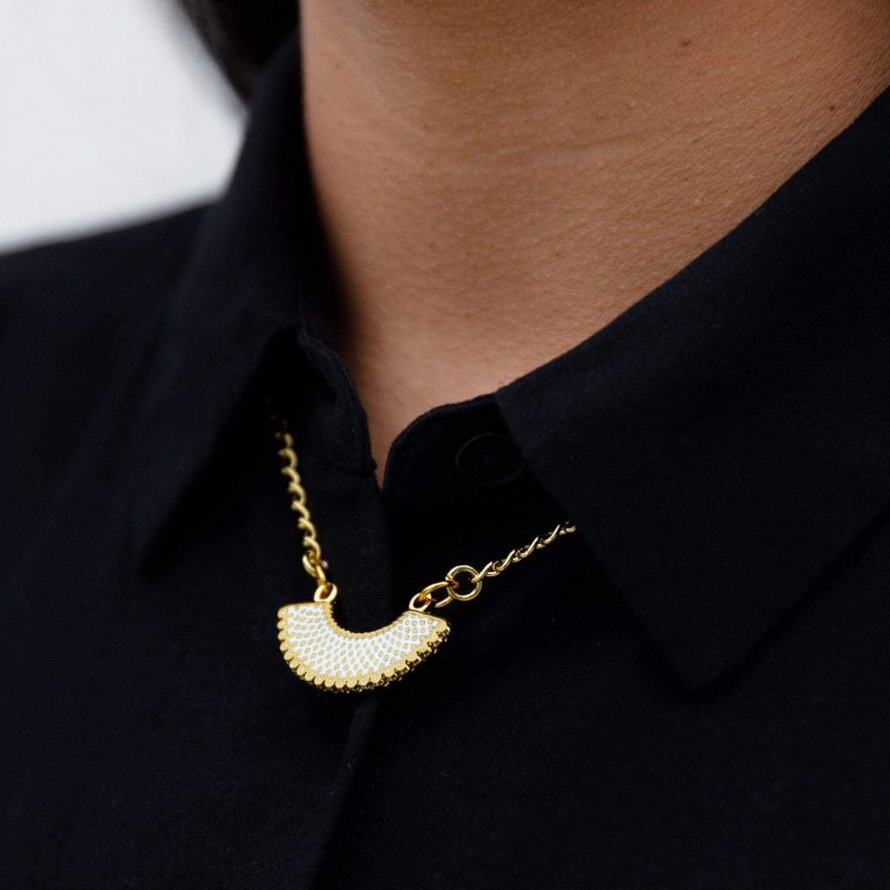 FavoriteCollarNecklaceGold model