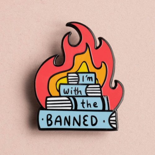 I mWithTheBannedPin onbeige1500x1500